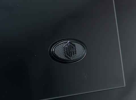 Land Rover Defender 90 V8 P525 URBAN 41