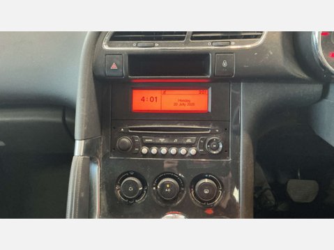 Peugeot 3008 1.6 e-HDi Active SUV 5dr Diesel EGC Euro 5 (s/s) (115 ps) 8