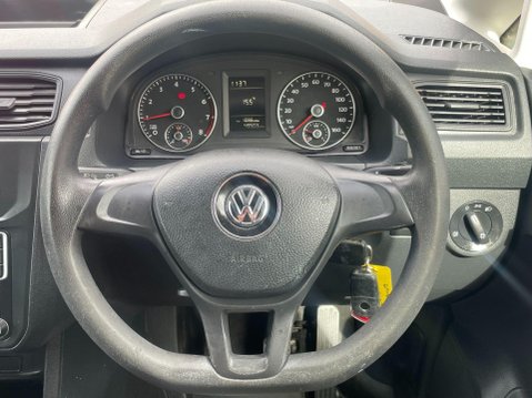Volkswagen Caddy 1.0 TSI C20 BlueMotion Tech Startline SWB Euro 6 (s/s) 5dr 22