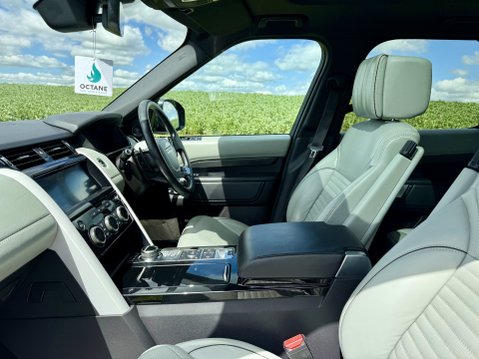 Land Rover Discovery SDV6 HSE LUXURY 31