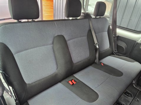 Vauxhall Vivaro L2H1 2900 COMBI CDTI BITURBO S/S 11