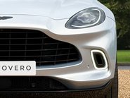 Aston Martin DBX V8 16