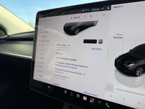 Tesla Model Y (Dual Motor) Long Range SUV 5dr Electric Auto 4WDE (384 bhp) 39
