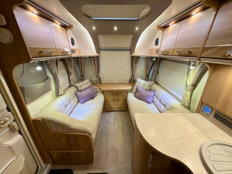 Bailey Unicorn Cabrera  27