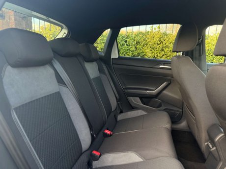 Volkswagen Polo 1.0 Polo R-Line TSi 5dr 23