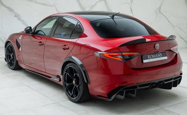 Alfa Romeo Giulia GTA 12