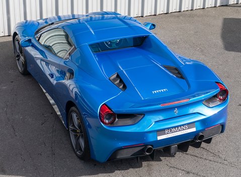 Ferrari 488 Spider 10