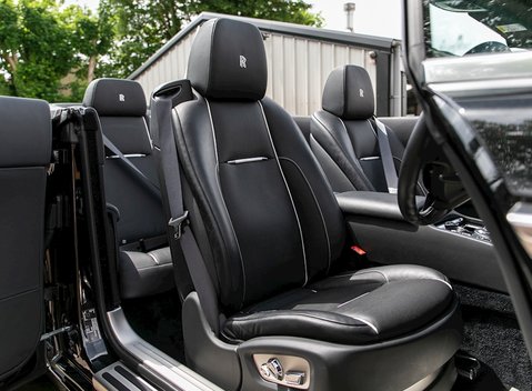 Rolls-Royce Dawn 14