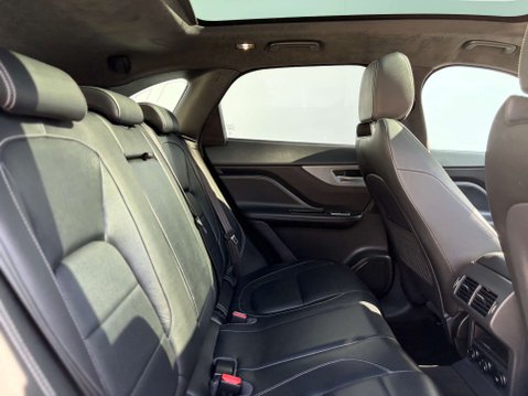 Jaguar F-Pace 2.0 F-PACE Chequered Flag AWD D Auto 4WD 5dr 21