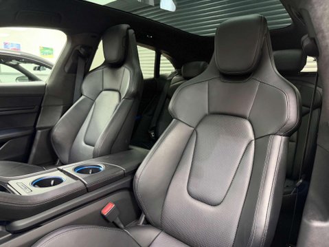 Porsche Taycan Performance Plus 93.4kWh Turbo Cross Turismo 5dr Electric Auto 4WD (680 ps) 6