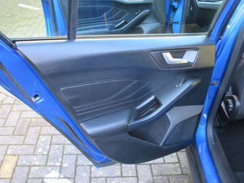 Ford Focus 1.0T EcoBoost Titanium Euro 6 (s/s) 5dr 42
