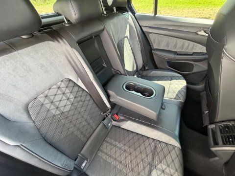 Volkswagen Golf R-LINE ETSI DSG 33
