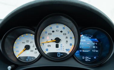 Porsche 718 SPYDER RS 19