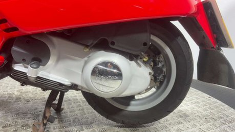 Piaggio Vespa GTS 2006 ONLY 10K 250CC PROJECT BIKE CLEAN EXAMPLE 13