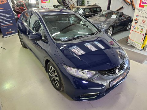 Honda Civic 1.6 i-DTEC ES-T Euro 5 (s/s) 5dr 12