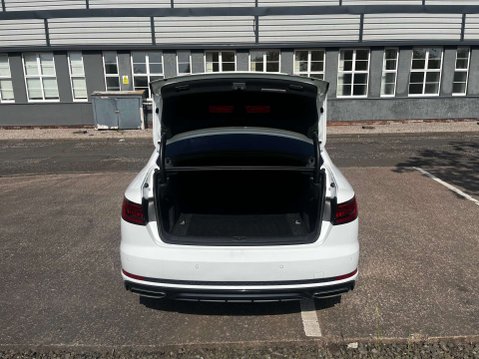 Audi A4 2.0 A4 Black Edition 35 TFSI Semi-Auto 4dr 43