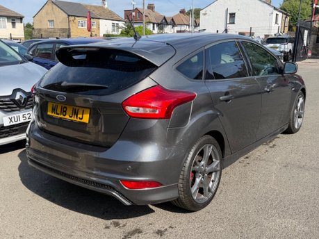 Ford Focus ST-LINE X 9