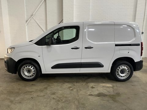 Peugeot Partner BLUEHDI PROFESSIONAL PREMIUM PLUS L1 9