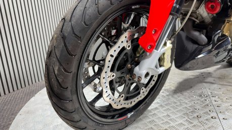 Aprilia Shiver 2013 13K SUPERMOTO PROJECT BIKE SPARES OR REPAIR 11