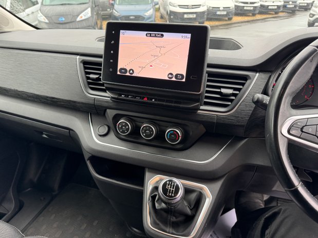 Renault Trafic LWB L2H1 Ll30 Sport Dci Air Con Navigation Sensors EURO 6 SELECT 34