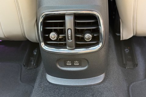 Mini Clubman COOPER EXCLUSIVE AUTOMATIC - NAV PLUS -PAN ROOF -HARMAN KARDON -MATRIX LED 36