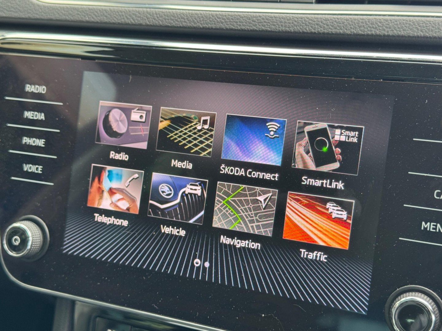 2019 Skoda Superb — image 11