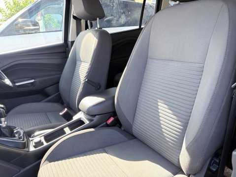 Ford Grand C-Max 1.6 TITANIUM TDCI 11