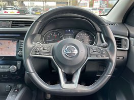 Nissan Qashqai 1.3 Qashqai N-Connecta DiG-T 5dr 19
