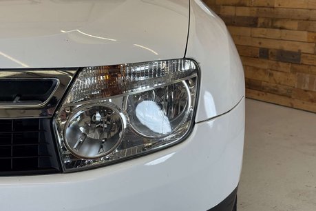 Dacia Duster 1.5 dCi Laureate SUV 5dr Diesel Manual Euro 5 (110 ps) 15