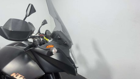 KTM Supermoto 2010 28K GOOD RUNNING PROJECT BIKE FULL LUGGAGE RUNS WELL 990CC 34