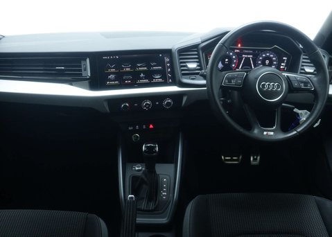 Audi A1 1.0 A1 Sportback 30 TFSI S Line Semi-Auto 5dr 19