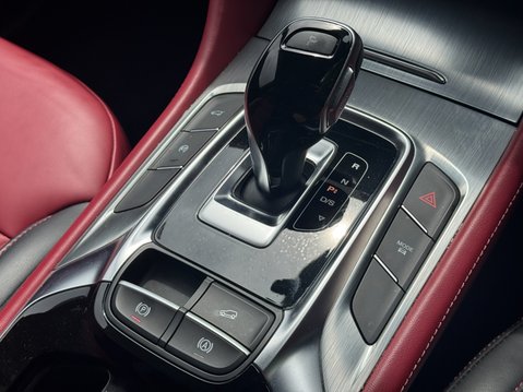 MG HS 1.5 T-GDI Trophy SUV 5dr Petrol DCT Euro 6 (s/s) (162 ps) 23