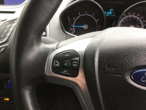 Ford Ecosport 1.5 ZETEC 5d 110 BHP 22