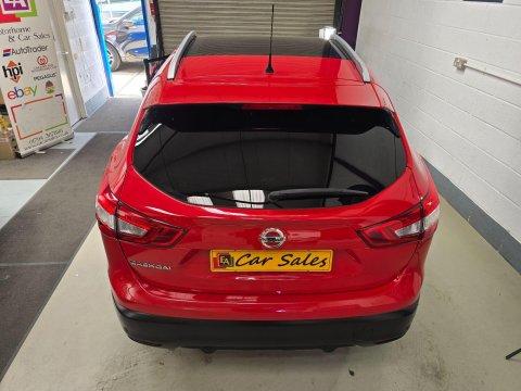 Nissan Qashqai 1.2 DIG-T N-Connecta 2WD Euro 6 (s/s) 5dr 9