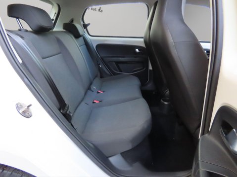 Volkswagen Up 1.0 Move up! Euro 6 5dr 17