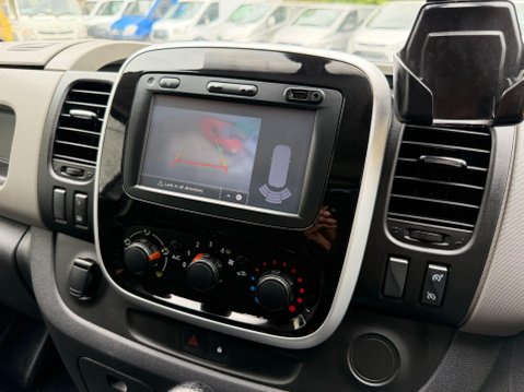 Renault Trafic 1.6 dCi 27 Sport Nav Panel Van 5dr Diesel Manual SWB Standard Roof Euro 6 ( 38