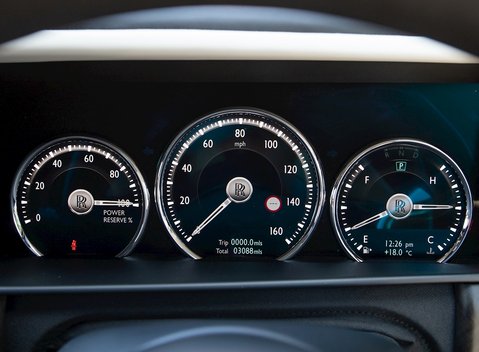 Rolls-Royce Cullinan 19