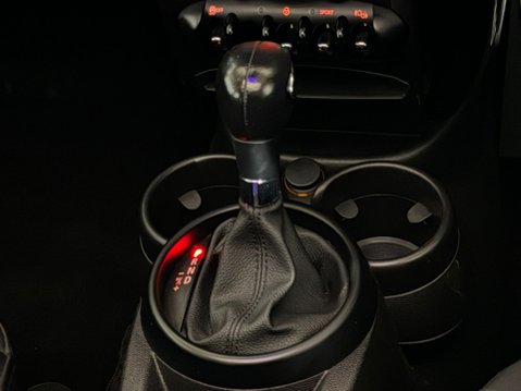 Mini Countryman COOPER SD ALL4 16