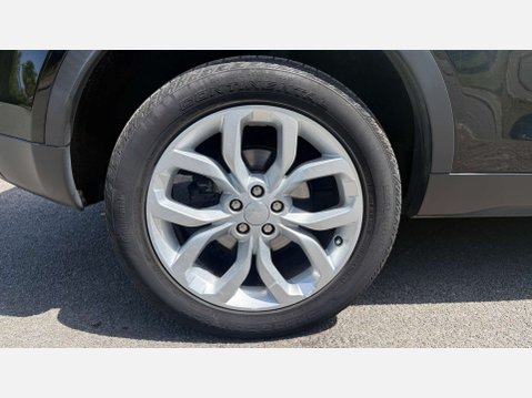 Land Rover Discovery Sport 2.0 Discovery Sport HSE TD4 Auto 4WD 5dr 35