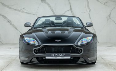 Aston Martin V12 Vantage S Roadster 7