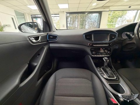 Hyundai IONIQ 1.6 h-GDi Premium DCT Euro 6 (s/s) 5dr 48