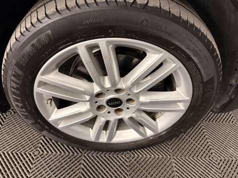 Mini Countryman 1.5 Cooper Exclusive Steptronic Euro 6 (s/s) 5dr 35