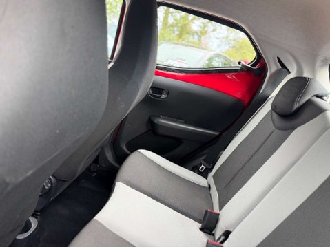 Toyota Aygo 1.0 Aygo X-Play VVT-i 5dr 17