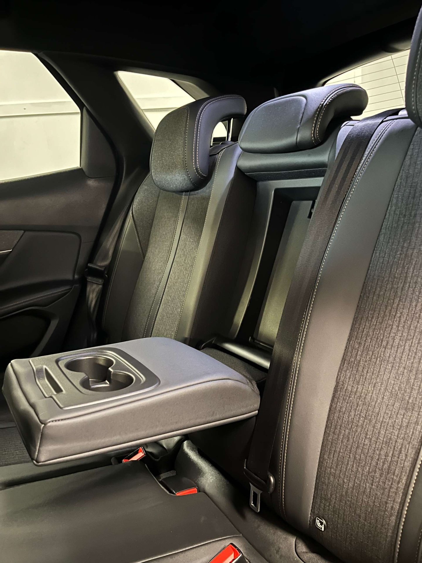 2019 Peugeot 3008 — image 37