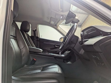 Land Rover Range Rover Evoque 2.0 Range Rover Evoque S D 4x2 5dr 30
