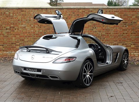 Mercedes-Benz SLS AMG GT 27