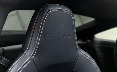 Porsche 911 Turbo S (992) 15