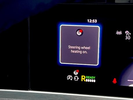 Volkswagen Passat R-LINE DSG 28