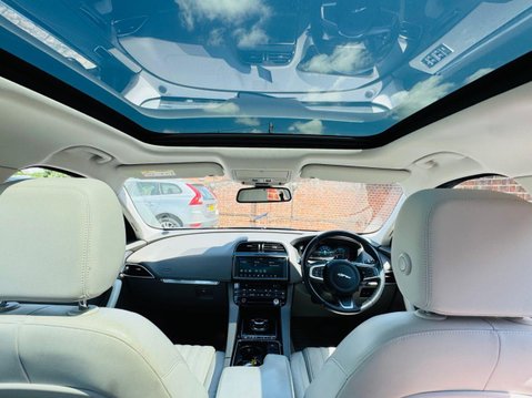 Jaguar F-Pace 2.0 D240 Portfolio SUV 5dr Diesel Auto AWD Euro 6 (s/s) (240 ps) 18