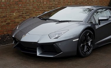 Lamborghini Aventador LP 700-4 13